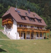 Ferienwohnungen Zur Linde "Napf" (Oberried- St. Wilhelm) Ferienwohnungen Zur Linde "Napf" (Oberried- St. Wilhelm)