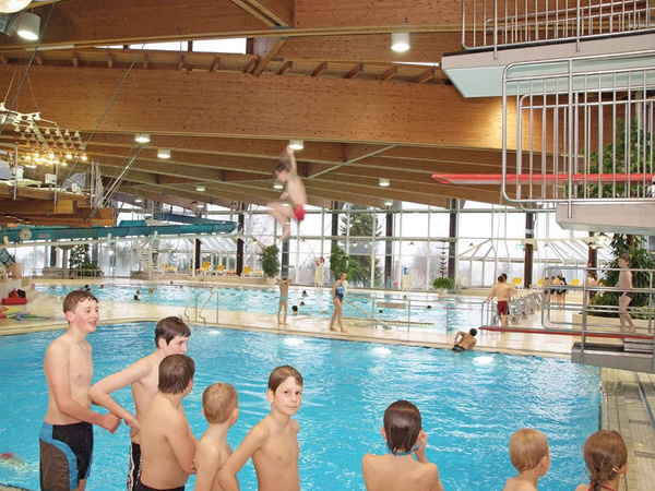 Bildnachweis: Mit freundlicher Genehmigung der Stadtwerke Freudenstadt · Bäderbetrieb Bildnachweis: Mit freundlicher Genehmigung der Stadtwerke Freudenstadt · Bäderbetrieb