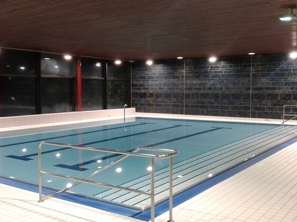 Hallenbad Lahr Bildnachweis: Mit freundlicher Genehmigung der Bäder-Lahr Hallenbad Lahr Bildnachweis: Mit freundlicher Genehmigung der Bäder-Lahr