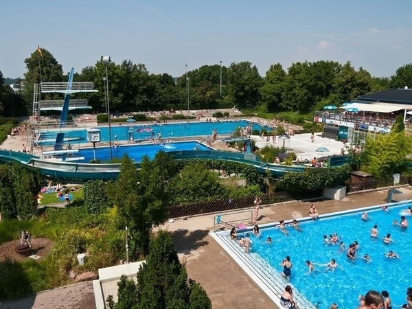 Bildnachweis: Mit freundlicher Genehmigung der Bäder Pforzheim Bildnachweis: Mit freundlicher Genehmigung der Bäder Pforzheim