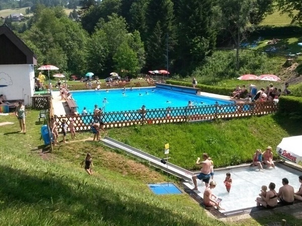 Freibad Todtnauberg Bildnachweis: Mit freundlicher Genehmigung des Fördervereins des Freibads Todtnauberg Freibad Todtnauberg Bildnachweis: Mit freundlicher Genehmigung des Fördervereins des Freibads Todtnauberg