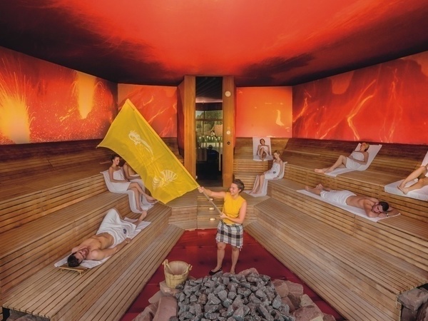 Sauna im BADEPARADIES SCHWARZWALD Bildnachweis: Mit freundlicher Genehmigung des Marketing BADEPARADIES SCHWARZWALD Sauna im BADEPARADIES SCHWARZWALD Bildnachweis: Mit freundlicher Genehmigung des Marketing BADEPARADIES SCHWARZWALD