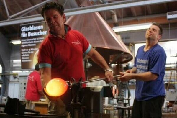 Glasblasen einmal selbst ausprobieren Copyright: (Dorotheenh�tte Wolfach)