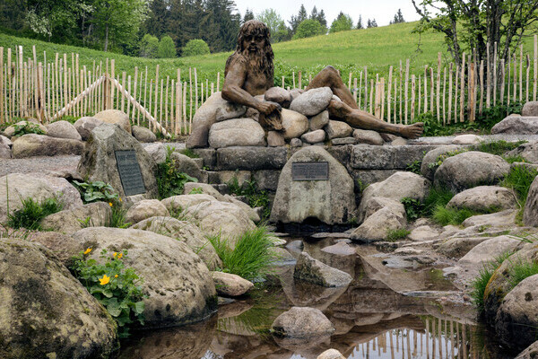 Brend-Martinskapelle mit dem Donauursprung Bildnachweis: © Stadt Furtwangen Brend-Martinskapelle mit dem Donauursprung Bildnachweis: © Stadt Furtwangen